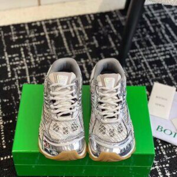 Bottega Veneta Metallic Silver Lace-Up Sneakers with Gum Sole - Picture 3 of 8